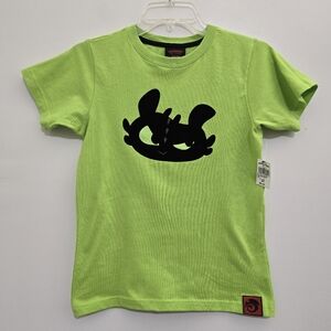 nwt HOW TO TRAIN YOUR DRAGON size Medium Toothless Big Face Youth T Shirt Lime